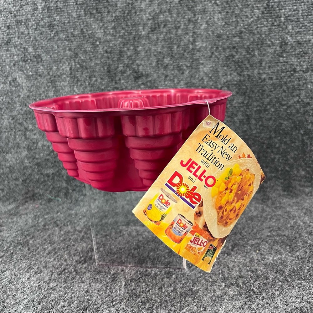JELLO Mold Red Plastic 8” Ring Holiday Gelatin Fruit Salad W/Recipe Nostalgia